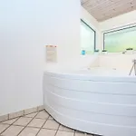 Semesterbostad 5 Star In Grenå