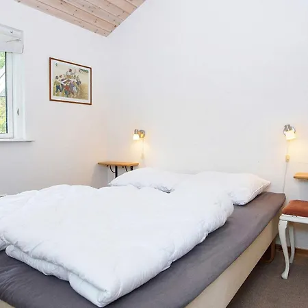 8 Person In Grenå