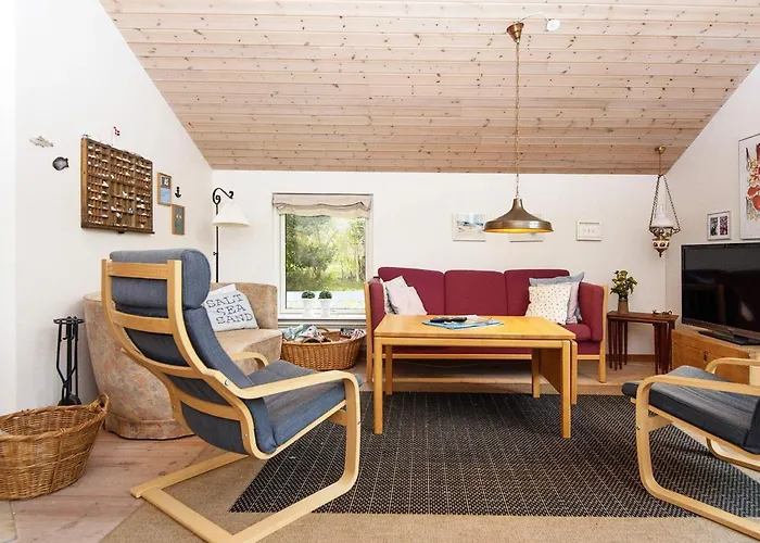 8 Person In Grenaa-by Traum * Grenå